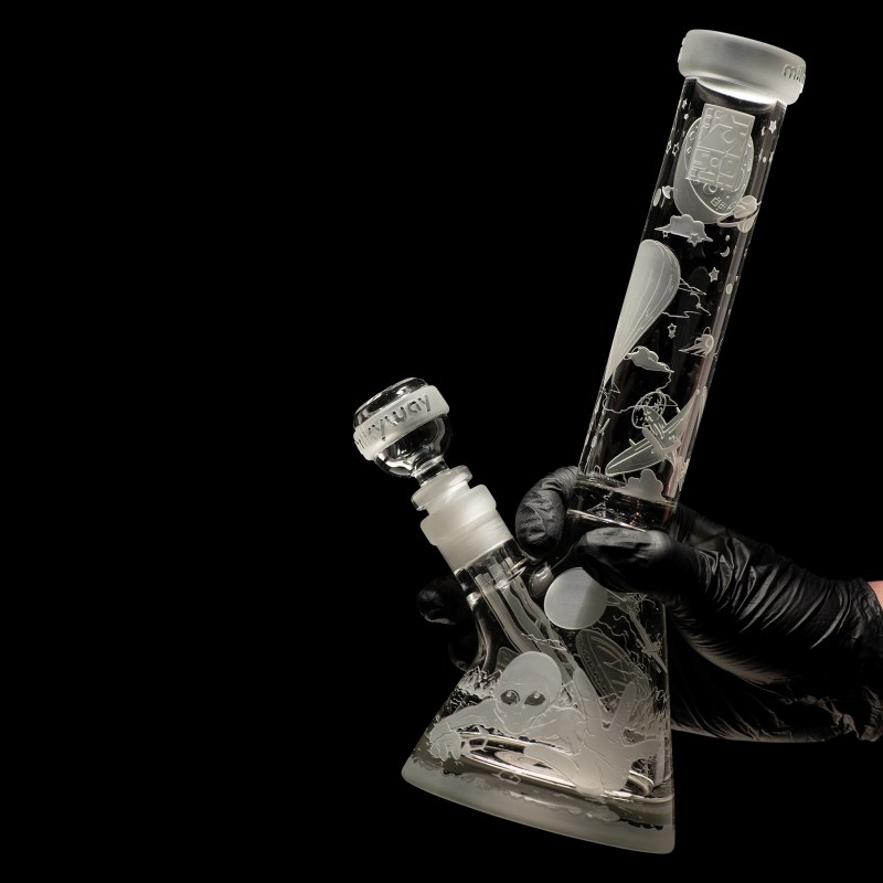 Roswell 1947 clear beaker bong-space odyssey-Milkyway