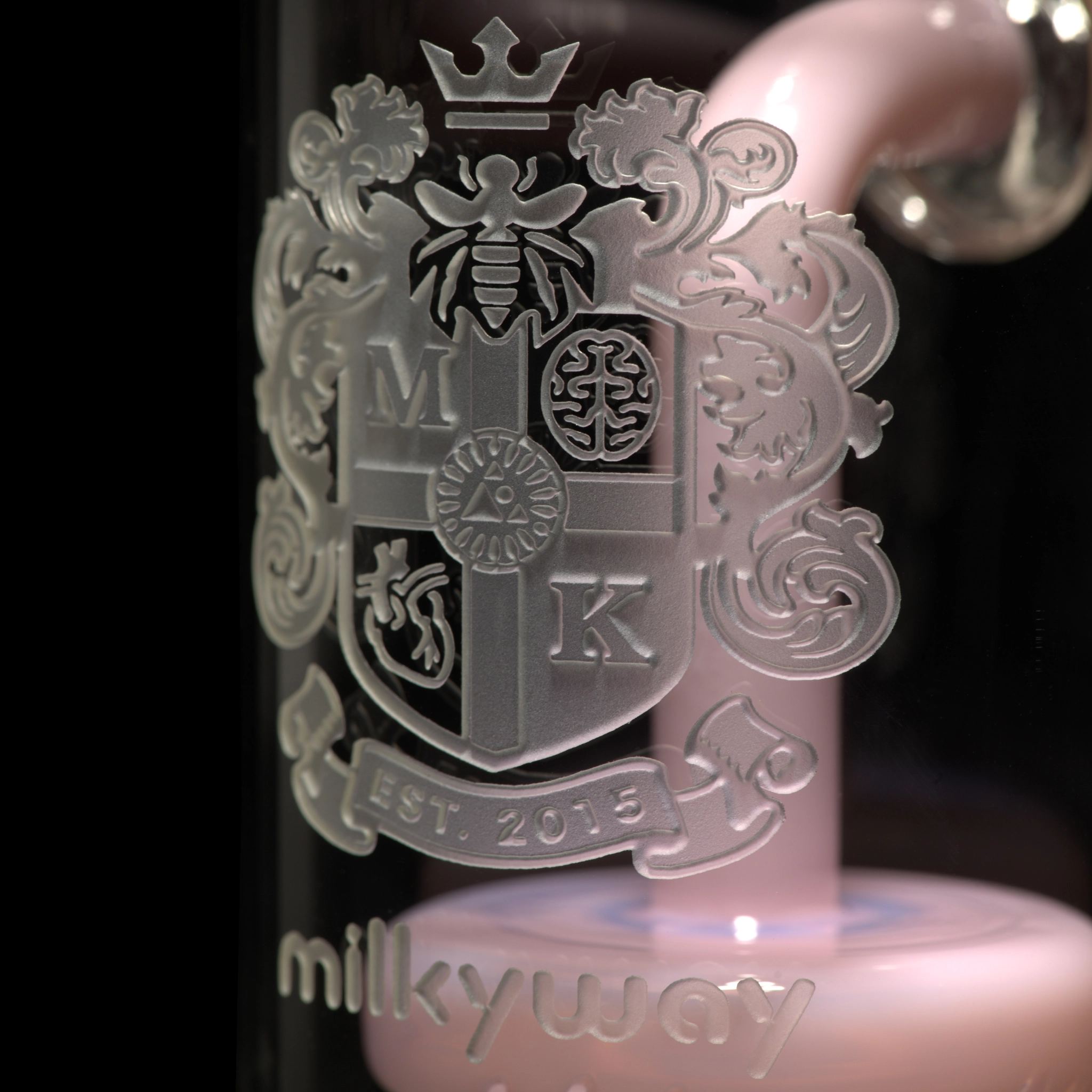 MK-1345-3_E Coat of Arms jade pink dab rig